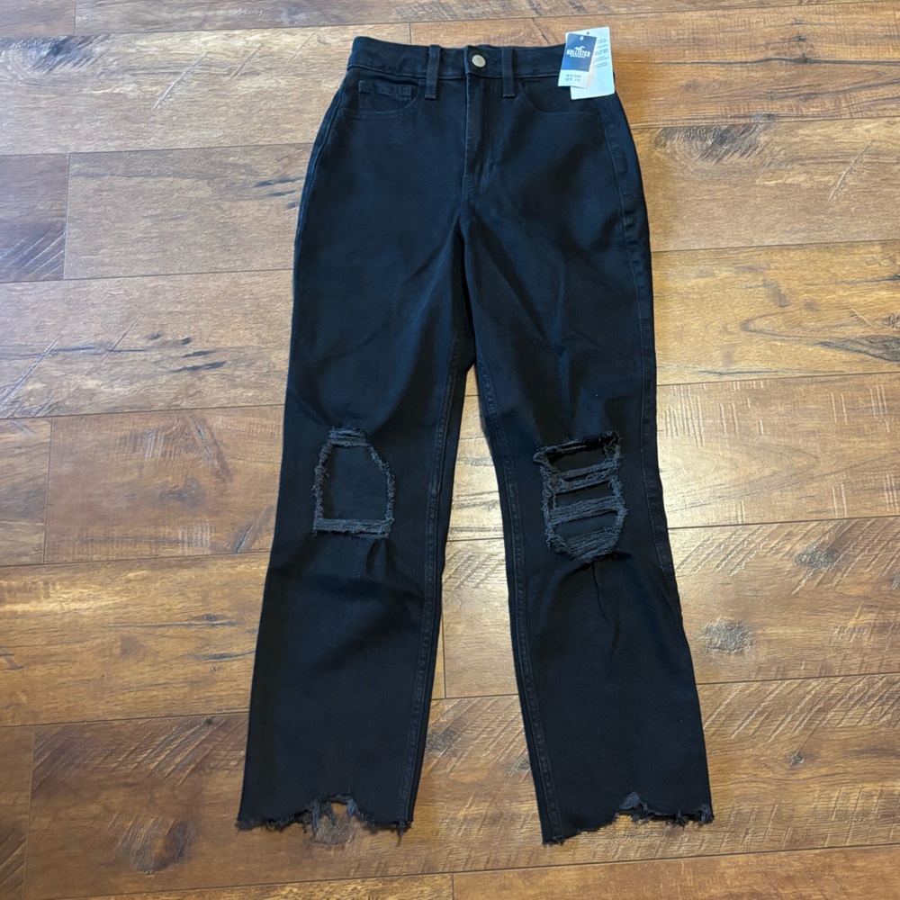 NWT Hollister Black Distressed Ultra High-Rise Vintage Straight Jeans Size 00R